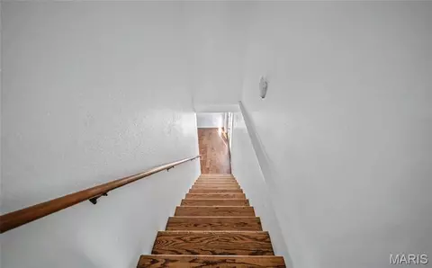 Entry Way - 162 Sawmill Rd, Saint Robert, MO 65584 photo 4 of 5