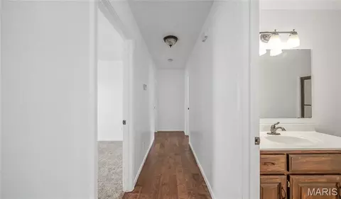 Entry Way - 162 Sawmill Rd, Saint Robert, MO 65584 photo 3 of 5