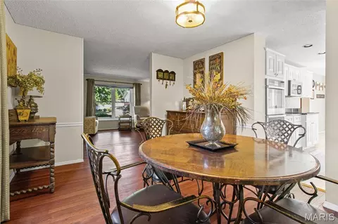 Dining - 480 Maymont Dr, Ballwin, MO 63011 photo 2 of 2