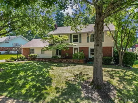 Exterior - 480 Maymont Dr, Ballwin, MO 63011 photo 2 of 9