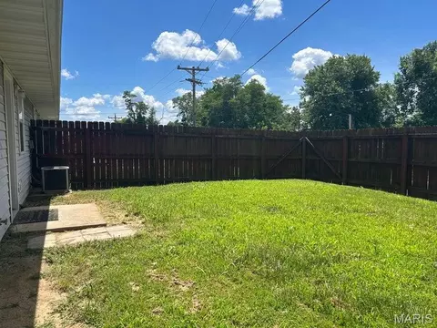 Exterior - 500 Oak Leaf Ln, Mokane, MO 65059 photo 2 of 2