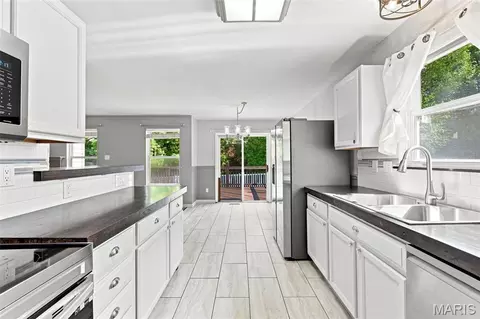 Kitchen - 341 Falcon Hill Dr, O'fallon, MO 63368 photo 1 of 3