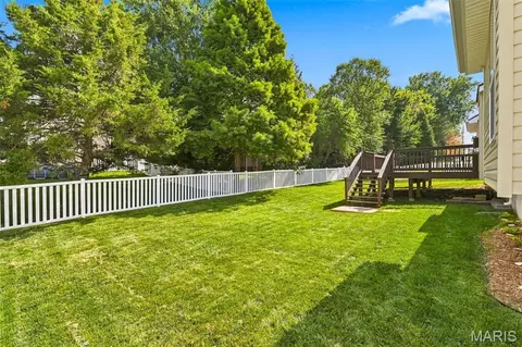 Exterior - 341 Falcon Hill Dr, O'fallon, MO 63368 photo 2 of 6
