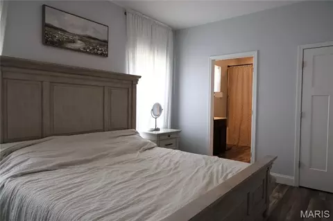 Bedroom - 15580 Top Dr, Saint Robert, MO 65584 photo 9 of 18
