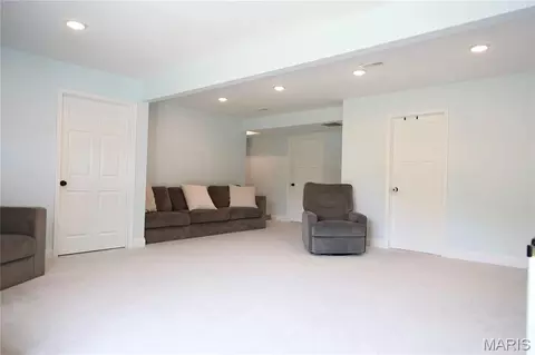 Living - 15580 Top Dr, Saint Robert, MO 65584 photo 3 of 3