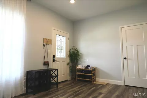 Entry Way - 15580 Top Dr, Saint Robert, MO 65584 photo 1 of 9