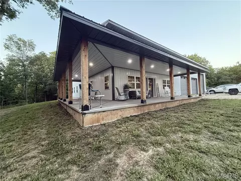 24120 Arlene Ln, Warrenton, MO 63383