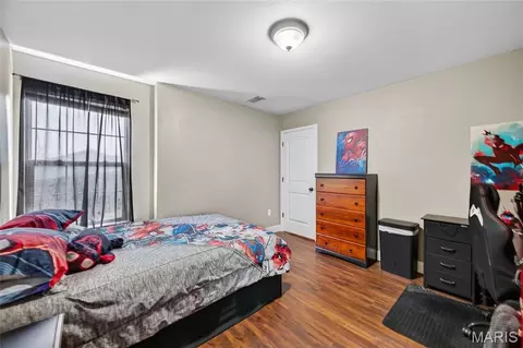 Bedroom - 131 Creek View Dr, Saint Robert, MO 65584 photo 6 of 7