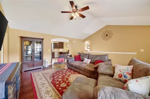 Living - 131 Creek View Dr, Saint Robert, MO 65584 photo 1 of 1