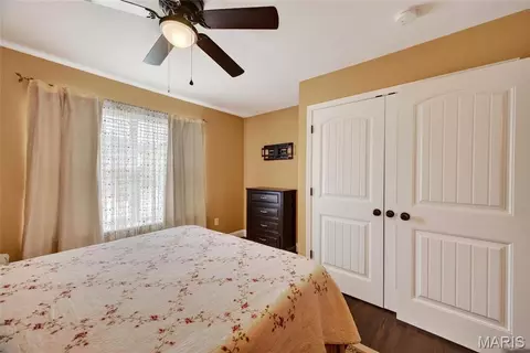 Bedroom - 131 Creek View Dr, Saint Robert, MO 65584 photo 5 of 7