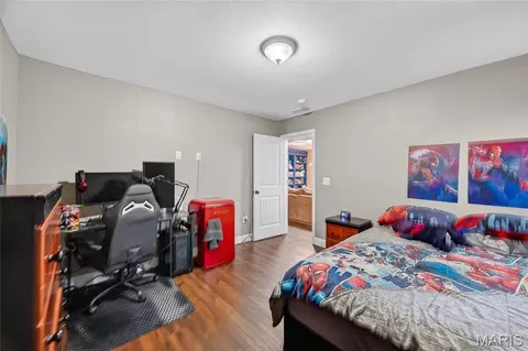 Bedroom - 131 Creek View Dr, Saint Robert, MO 65584 photo 7 of 7