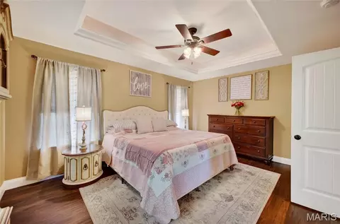 Bedroom - 131 Creek View Dr, Saint Robert, MO 65584 photo 2 of 7