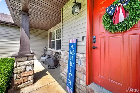 Exterior - 131 Creek View Dr, Saint Robert, MO 65584 photo 9 of 11