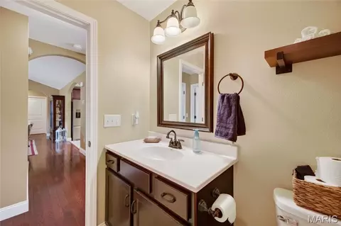Bath - 131 Creek View Dr, Saint Robert, MO 65584 photo 7 of 9