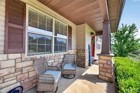 Exterior - 131 Creek View Dr, Saint Robert, MO 65584 photo 8 of 11