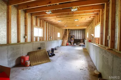 Entry Way - 316 Lindy Blvd, Ballwin, MO 63021 photo 1 of 2