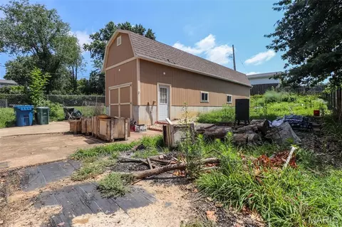 Exterior - 316 Lindy Blvd, Ballwin, MO 63021 photo 5 of 5