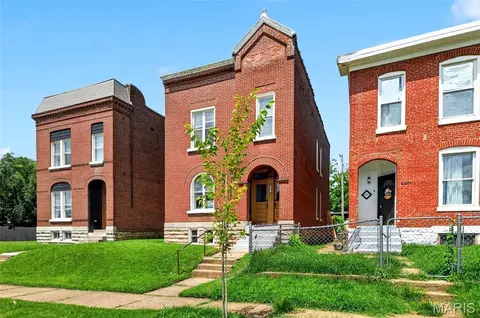 6823 Minnesota Ave, Saint Louis, MO 63111