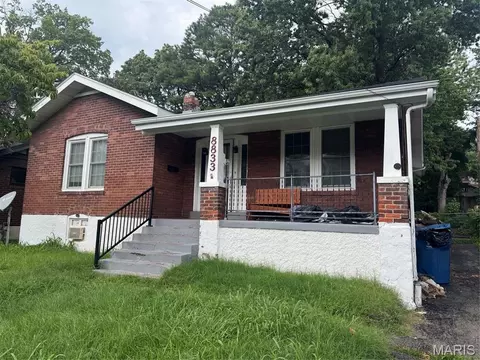 8833 Argyle Ave, Saint Louis, MO 63114