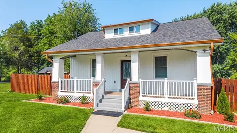 3655 Mckibbon Rd, Saint Louis, MO 63114