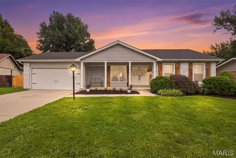 1514 Sycamore Glen Ct, Florissant, MO 63031