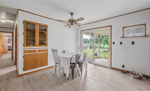 Dining - 14920 Dillon Outer Rd, Saint James, MO 65559 photo 1 of 1