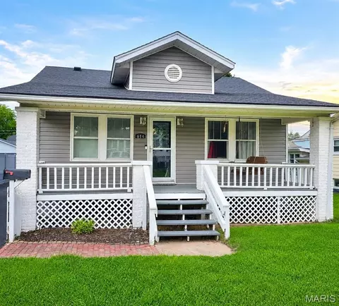 644 N 1st St, Wood River, IL 62095