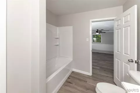 Bath - 8405 Midway Dr, Cedar Hill, MO 63016 photo 2 of 2