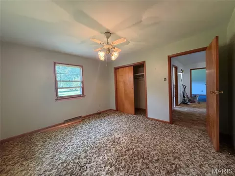 Bedroom - 576 E 2700 Ave, Ramsey, IL 62080 photo 1 of 2