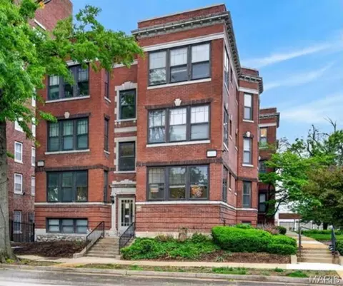 609 Clara Avenue Ave #5, Saint Louis, MO 63112