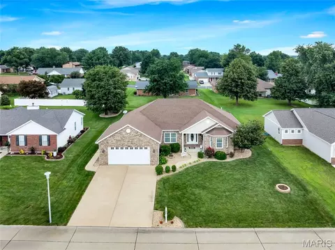 View/Area - 401 Briarcliff Dr, Waterloo, IL 62298 photo 1 of 3