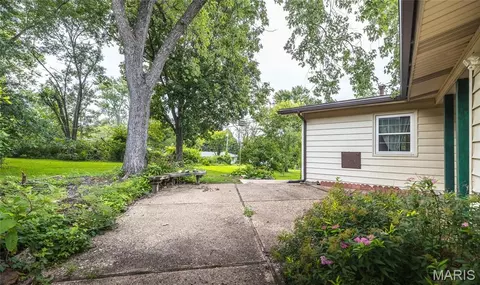 Exterior - 43 Johnson Dr, Rolla, MO 65401 photo 2 of 7