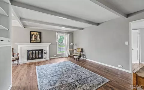 Living - 43 Johnson Dr, Rolla, MO 65401 photo 3 of 3