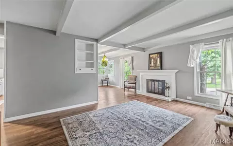 Living - 43 Johnson Dr, Rolla, MO 65401 photo 2 of 3