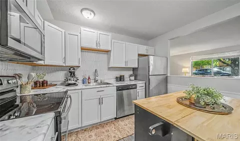 Kitchen - 403 Fox Creek Rd, Rolla, MO 65401 photo 1 of 1