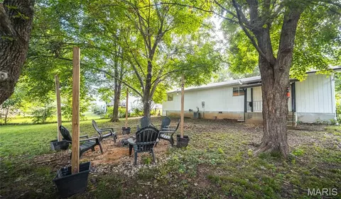 Exterior - 403 Fox Creek Rd, Rolla, MO 65401 photo 5 of 7