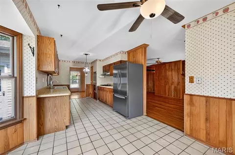Kitchen - 804 Dutch Mill Dr, Ballwin, MO 63011 photo 1 of 5