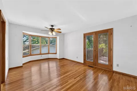 Living - 804 Dutch Mill Dr, Ballwin, MO 63011 photo 8 of 8