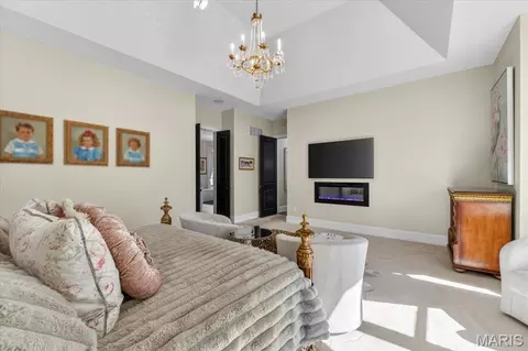 Bedroom - 3033 Fallbrook Dr, Saint Louis, MO 63131 photo 3 of 8