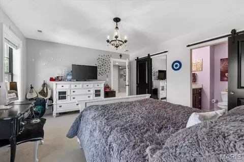 Bedroom - 3033 Fallbrook Dr, Saint Louis, MO 63131 photo 5 of 8