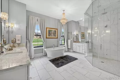 Bath - 3033 Fallbrook Dr, Saint Louis, MO 63131 photo 1 of 9