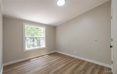 Bedroom - 164 Hickory St, Bourbon, MO 65441 photo 3 of 3