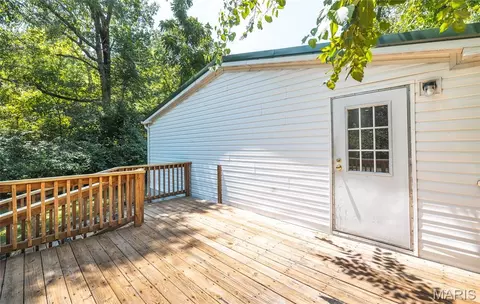 Exterior - 164 Hickory St, Bourbon, MO 65441 photo 4 of 9