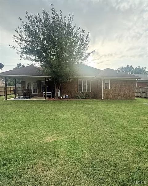 Exterior - 612 S Walnut St, Kennett, MO 63857 photo 3 of 11