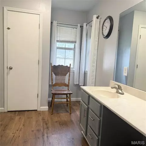 Bath - 612 S Walnut St, Kennett, MO 63857 photo 2 of 5