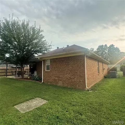 Exterior - 612 S Walnut St, Kennett, MO 63857 photo 7 of 11