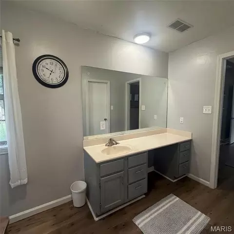 Bath - 612 S Walnut St, Kennett, MO 63857 photo 1 of 5
