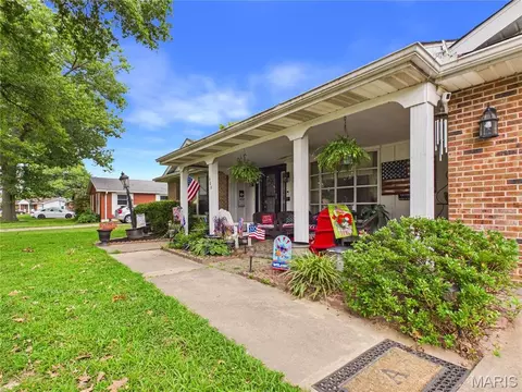 Exterior - 606 Sheridan Dr, Chaffee, MO 63740 photo 7 of 15