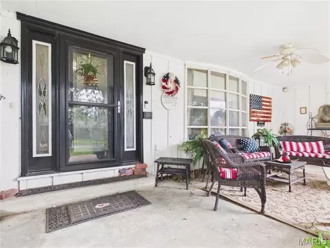 Exterior - 606 Sheridan Dr, Chaffee, MO 63740 photo 9 of 15