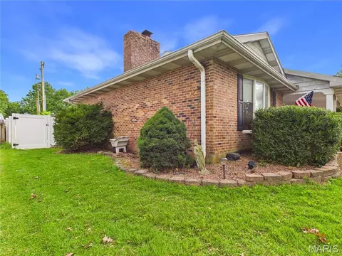 Exterior - 606 Sheridan Dr, Chaffee, MO 63740 photo 5 of 15